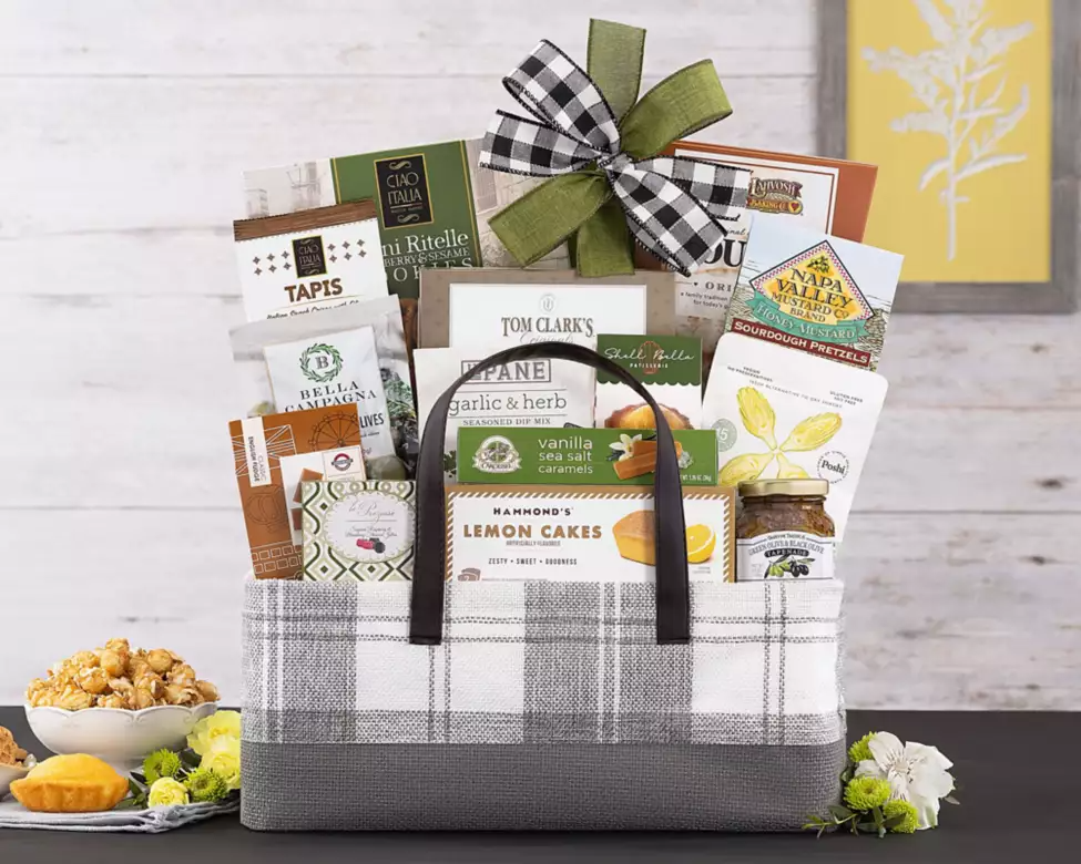 Gingham Style Gourmet Gift Basket | The Connoisseur’s Choice for Sweet & Savory Delights